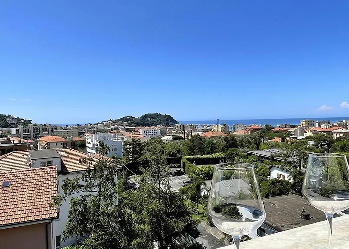 Appartement Il Nido Verde, Giardinetta E Mansardina *